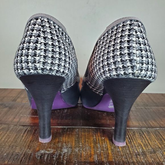 Stylish Gray and Black Women's Heels - Picture 4 of 12